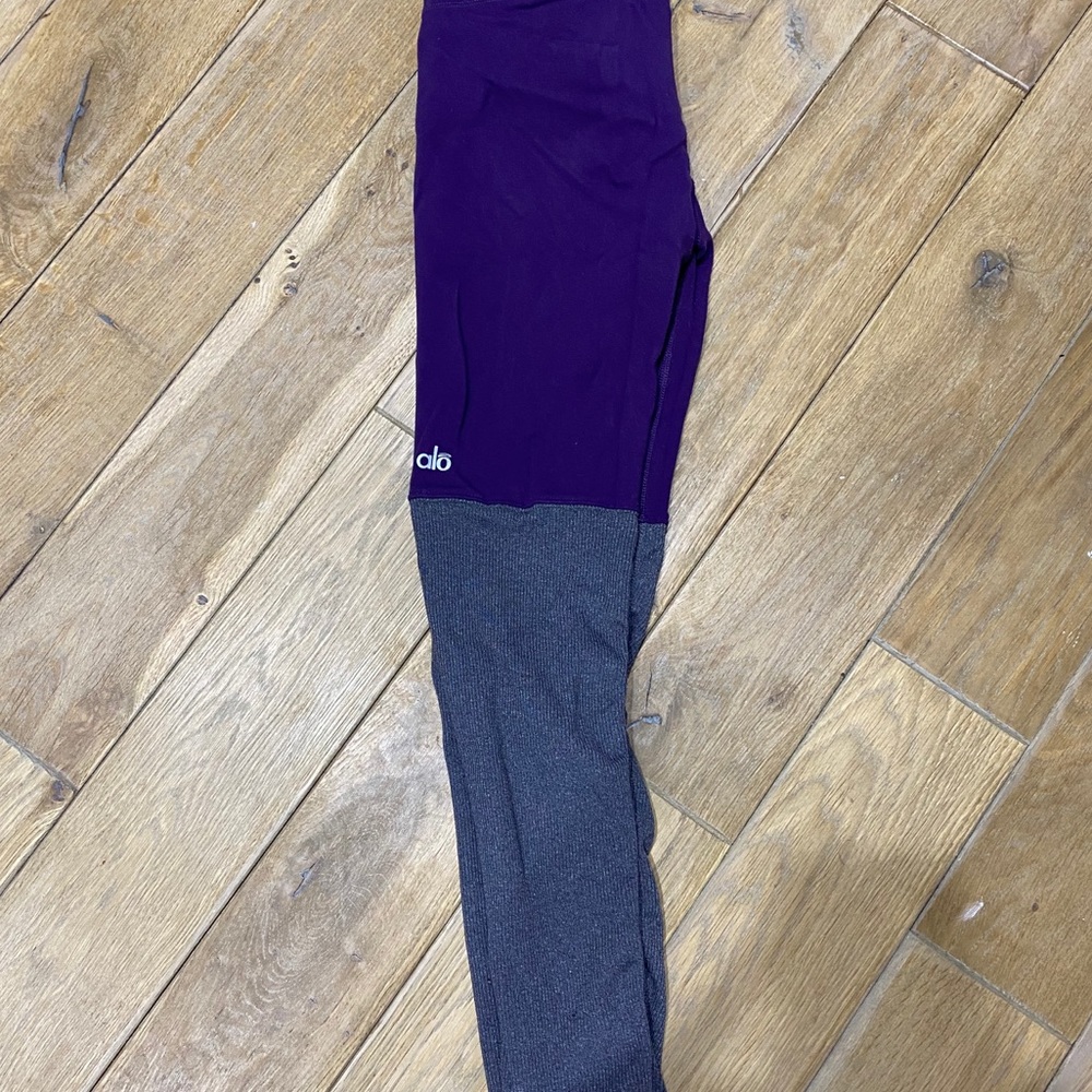 Alo Yoga Split Pattern Goddess Legging
